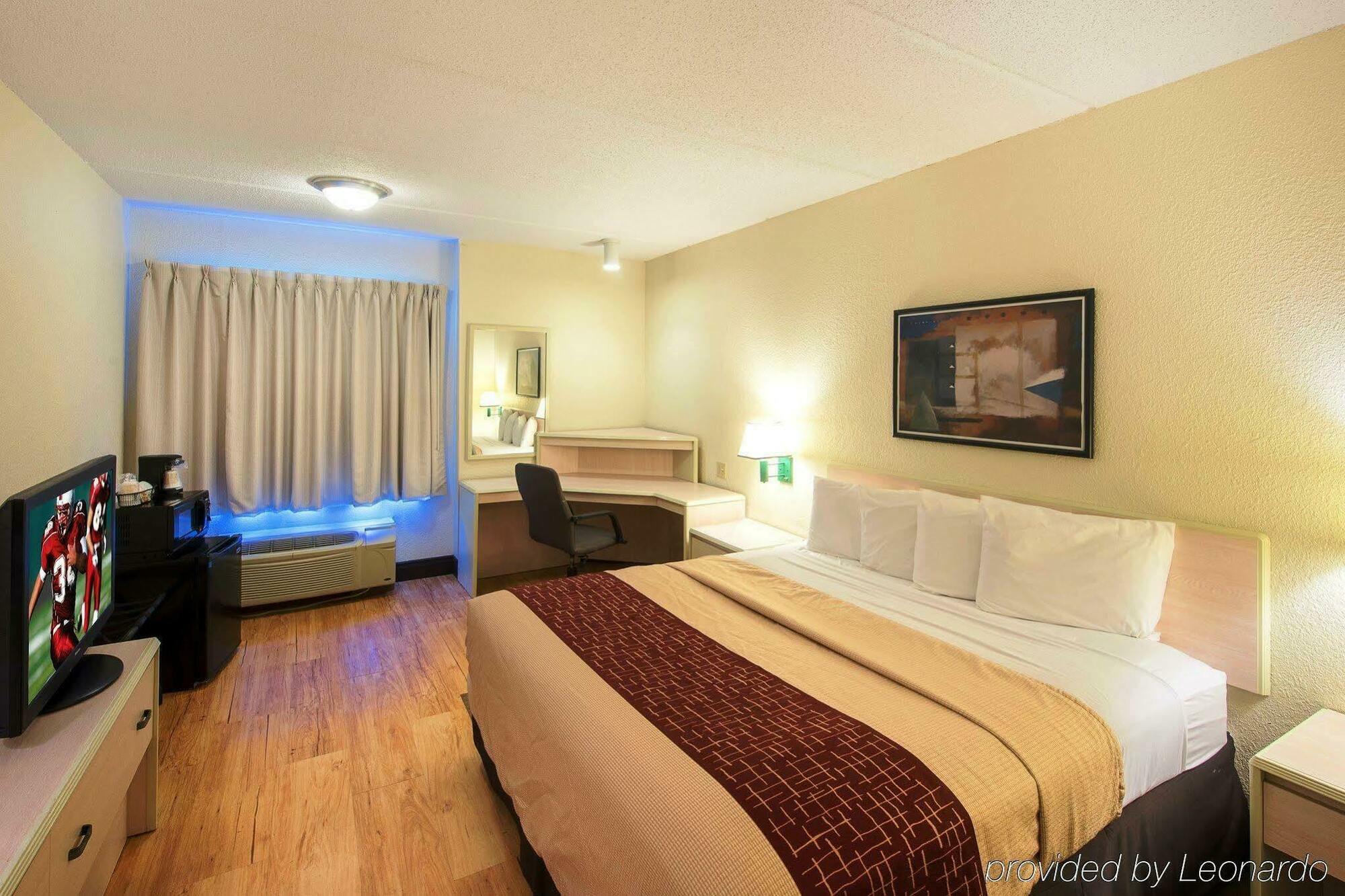 Red Roof Inn Plus+ Jacksonville - Southpoint Dış mekan fotoğraf